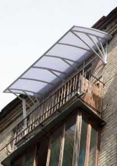 Крыша на балкон из поликарбоната - фото 5